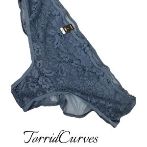 Torrid Curves sz 2 panties
